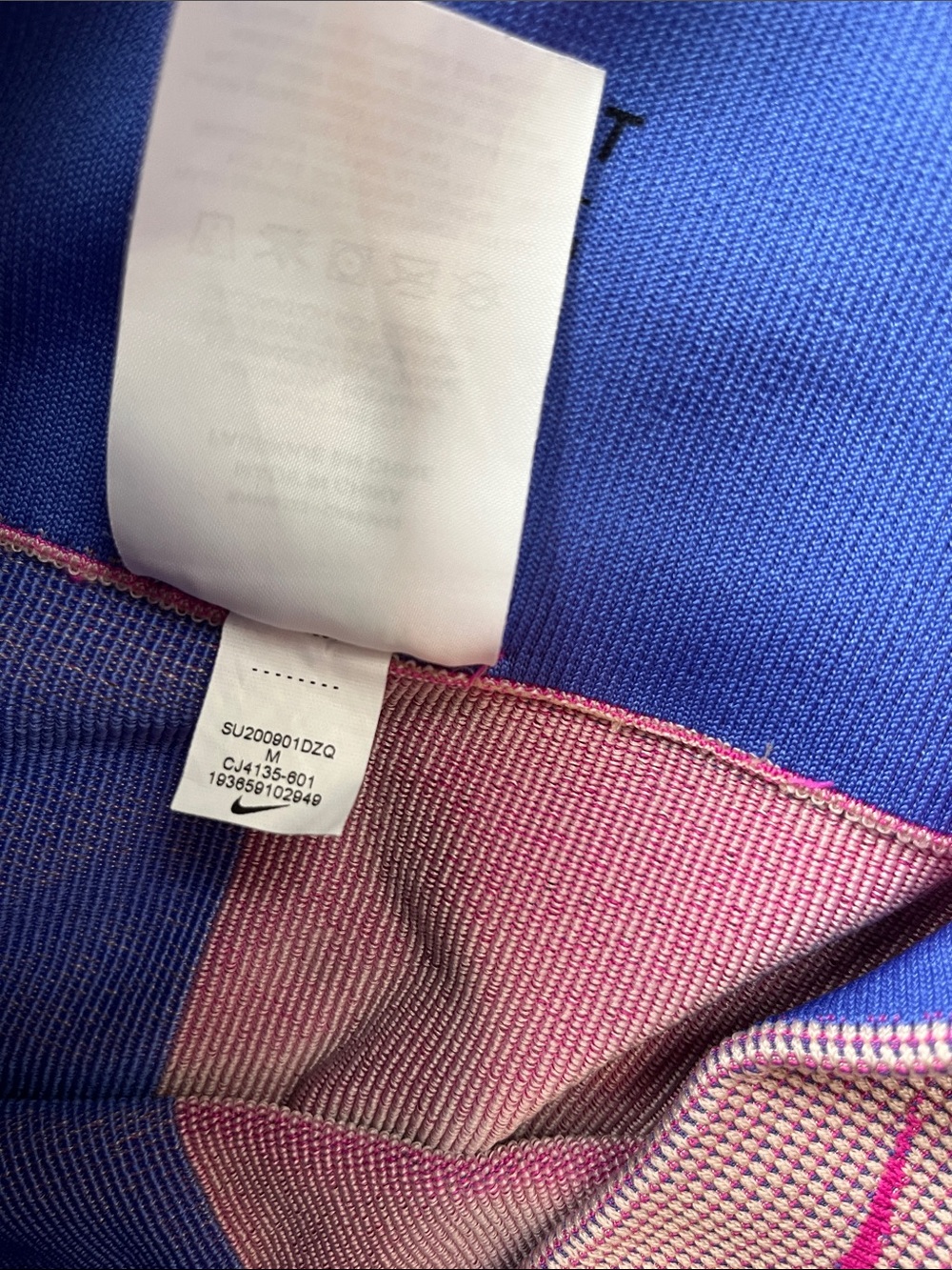 Nike Women’s Pink, Blue & Light Purple Colorblock Leggings Set - Picture 16 of 16
